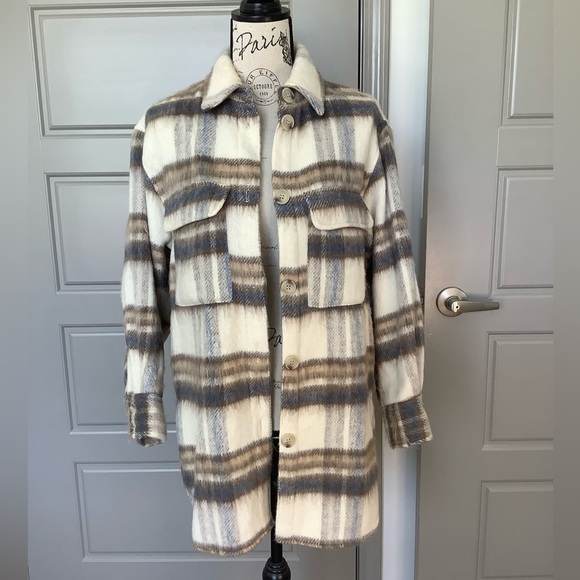 🤎 Plaid H&M Shacket 🤎 - Picture 1 of 11
